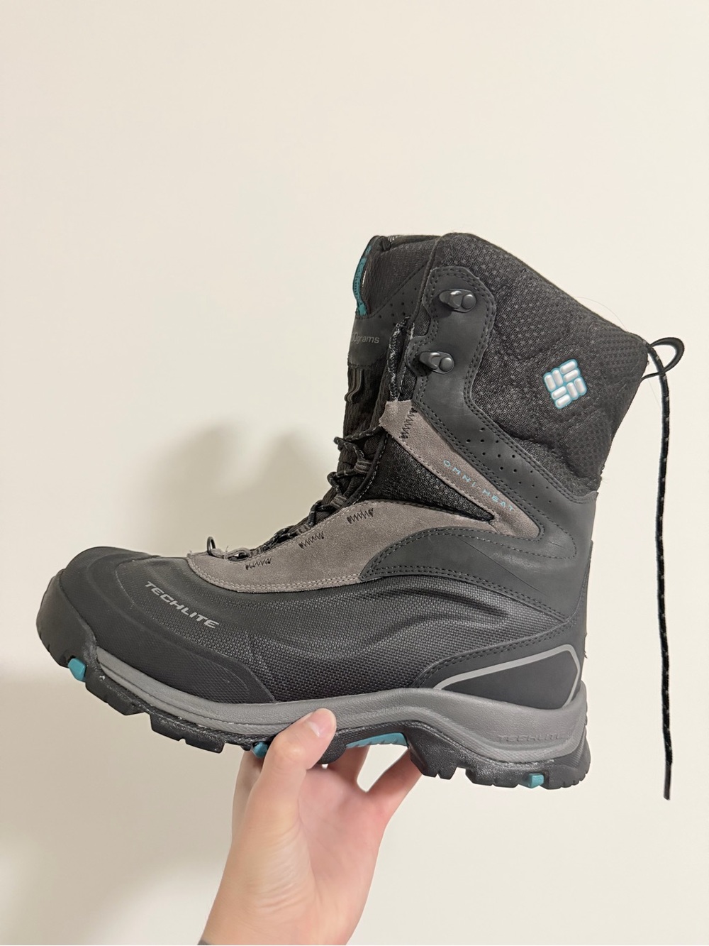 Columbia Women's Black/Grey Waterproof Hiking Boot size 10